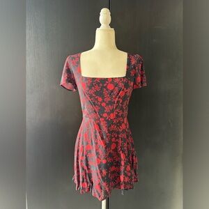 FLYNN SKYE Black Red Floral Print Short Sleeve Coquette Crepe Mini Dress S